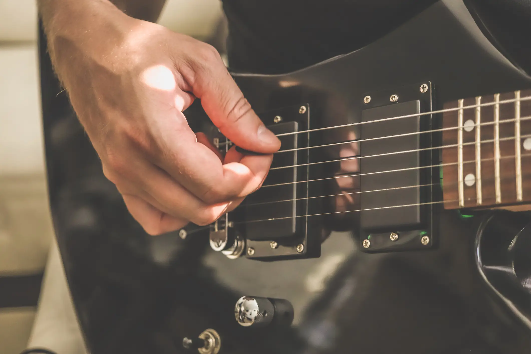 Cours de guitare et accompagnement lors d’une reprise après une pause